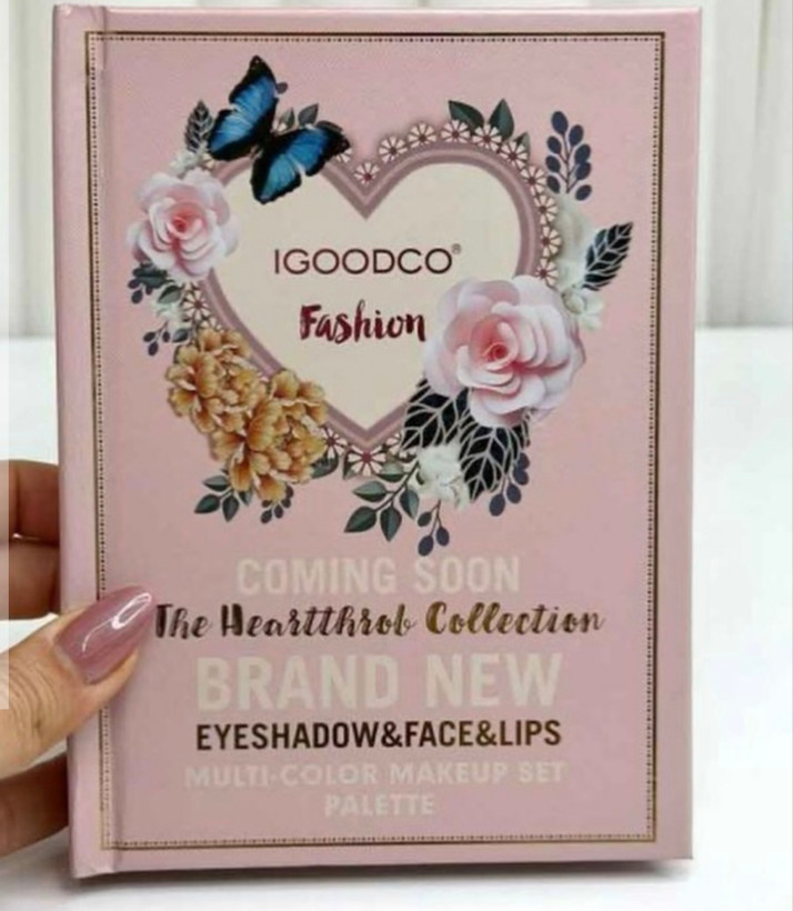 پالت آرایشی کتابی حرفه ای مربعی برند IGOODCO