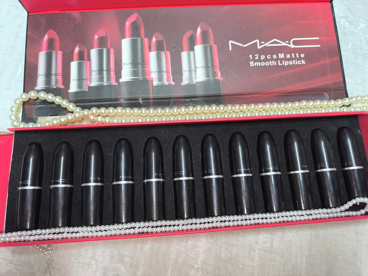 رژ لب مات 12 عددی مک MAC | رنگهای کاربردی و ماندگار