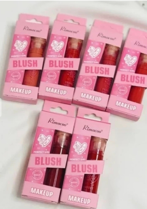 رژگونه مایع پنبهای ریموکو مدل Perfect Girl (Rimocoo Blush Stick)