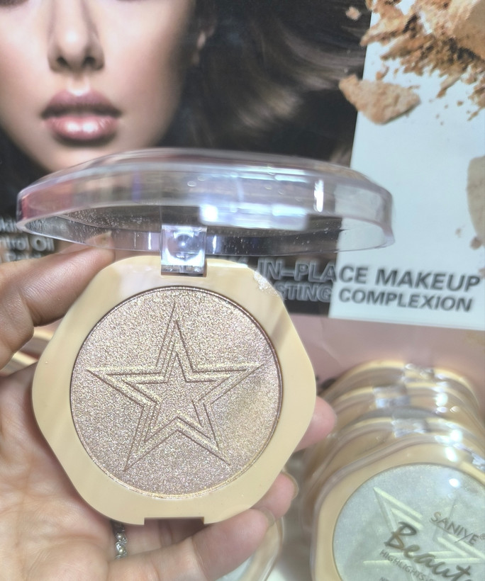 هایلایتر سانیه SANIYE Beauty