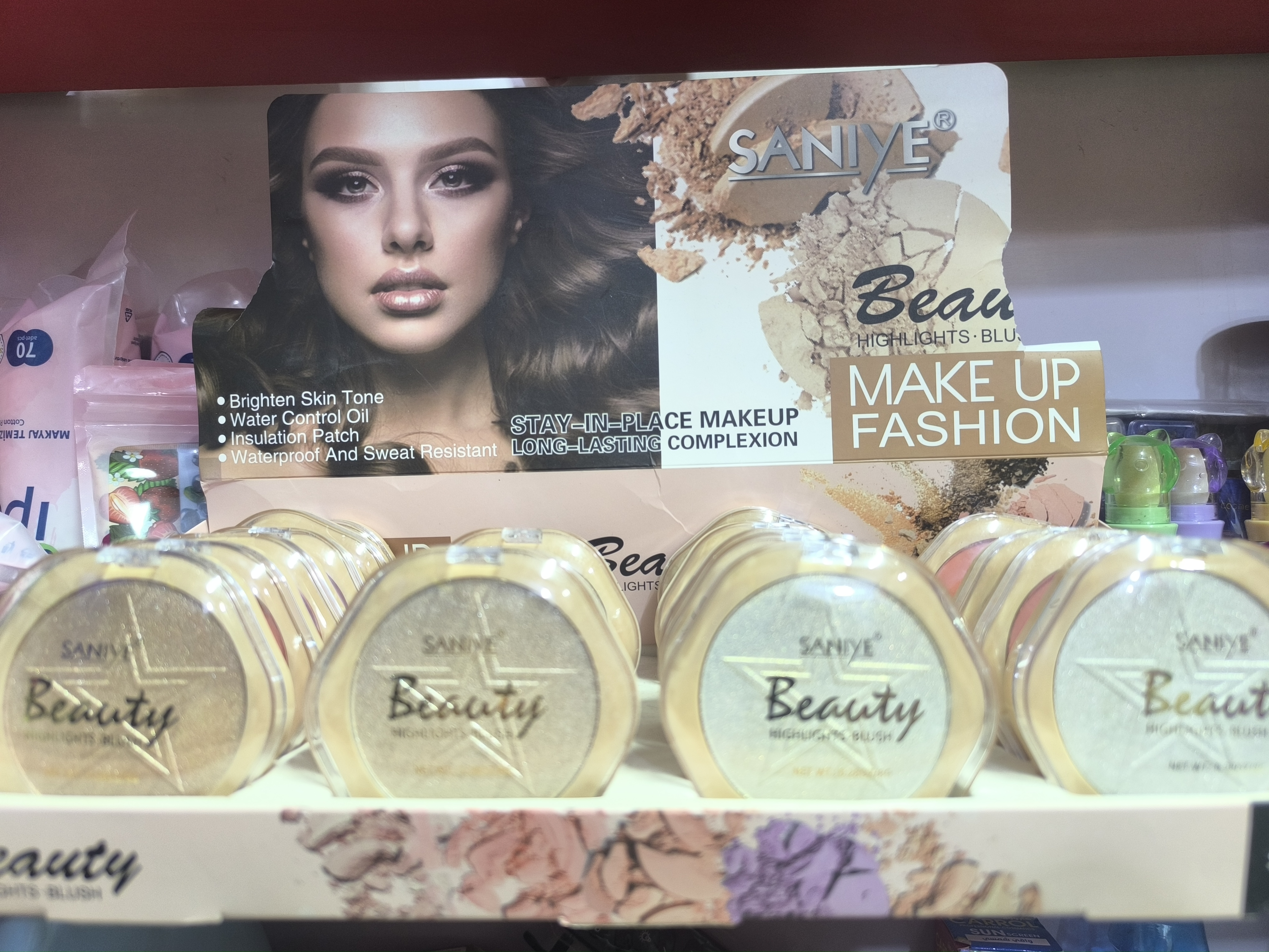 هایلایتر سانیه SANIYE Beauty