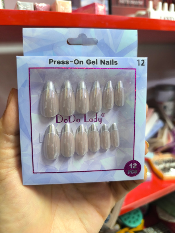 ناخن مصنوعی فانتزی و مجلسی (Press-On Nails)
