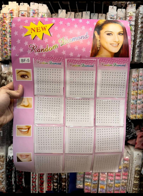 نگین تزئینی Random Diamond